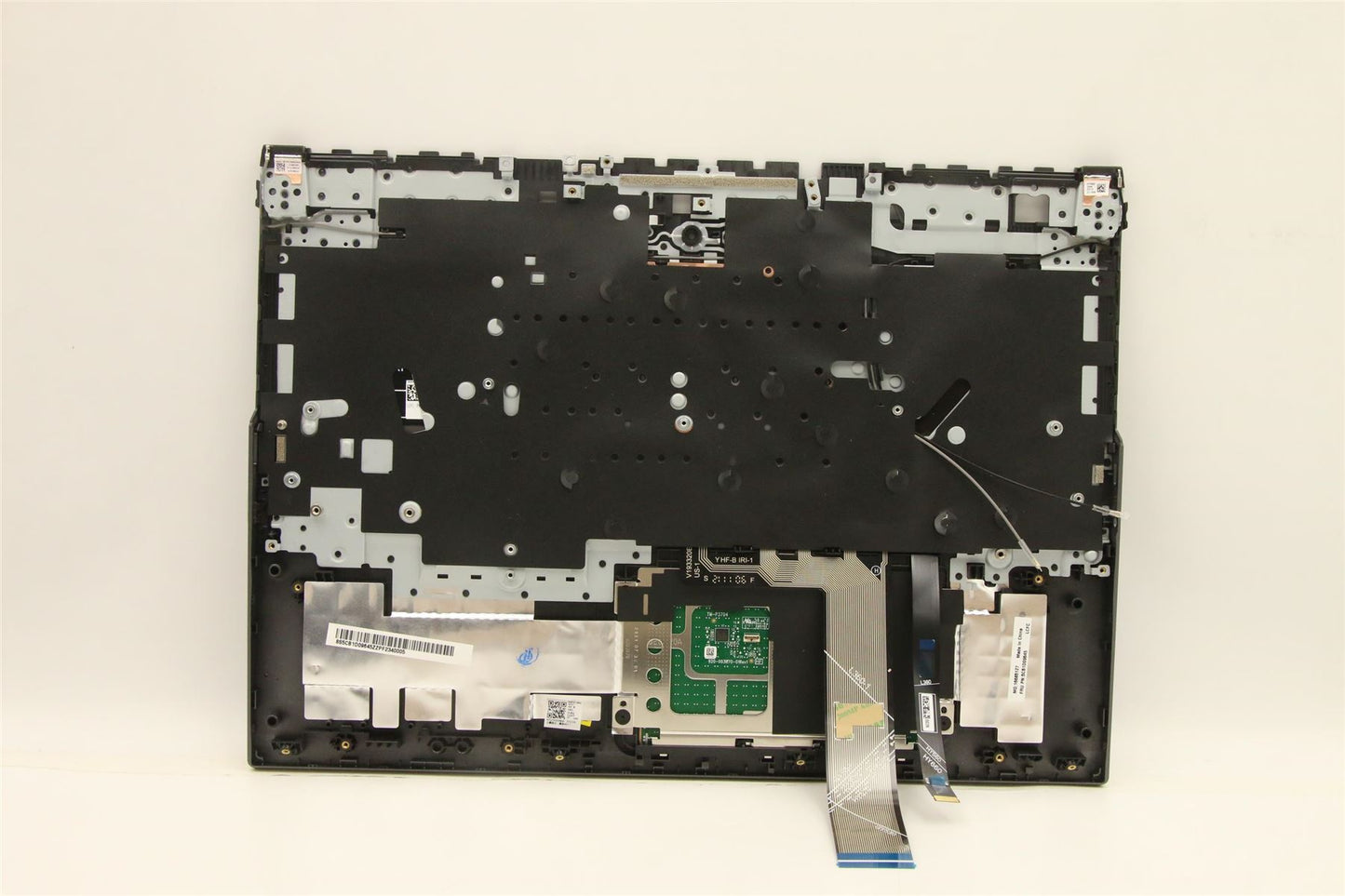 Lenovo Upper Case ASM_TC L82JF SGw/RGBWRF 5CB1D09645