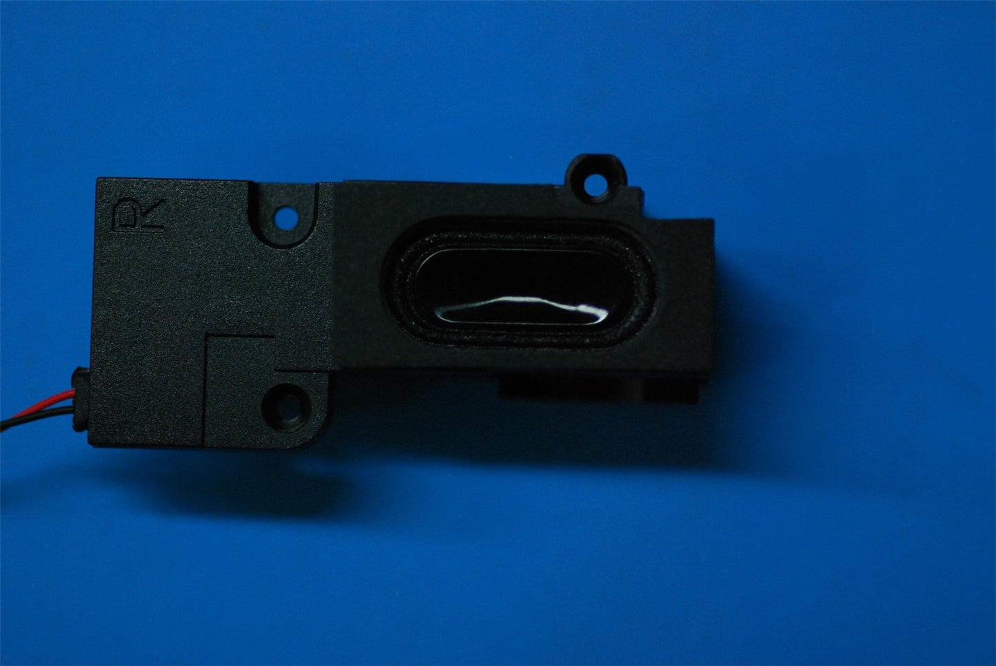 Lenovo 13.3A R spk box&*M4749 5SB9A6MYE7