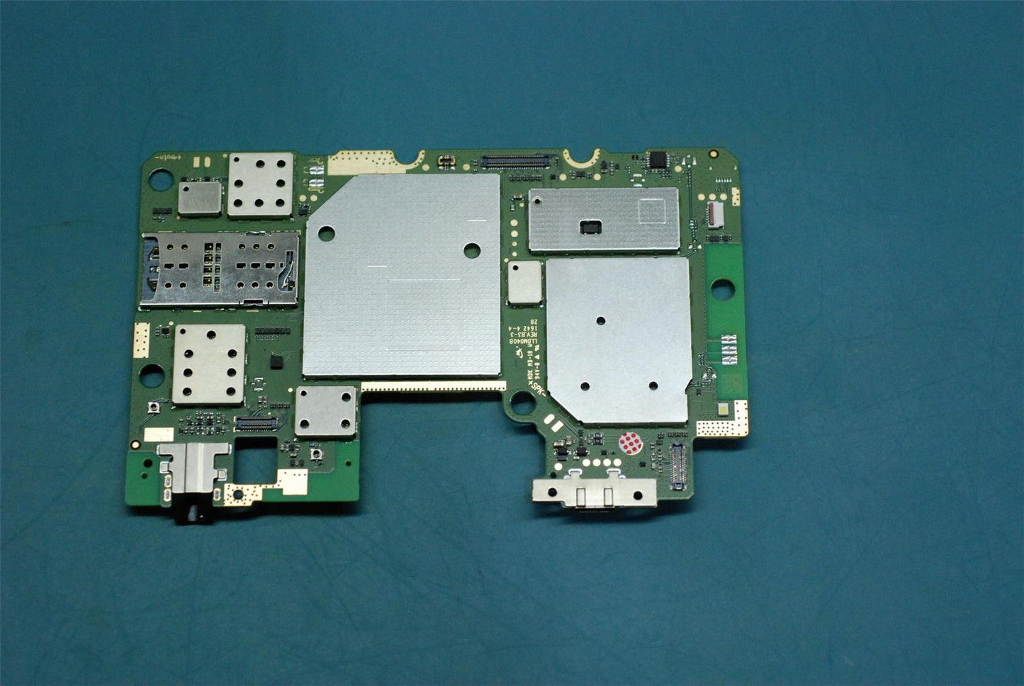 Lenovo TB-8703F MB_3G+16G&*67101770 CS 5B28C07220