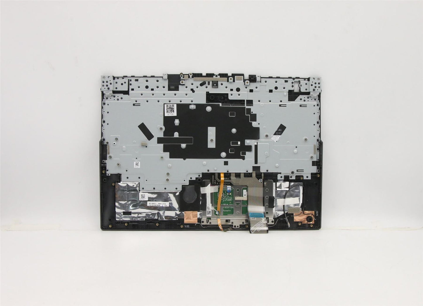 Lenovo Upper Case ASM_US INTE L 82AW NFP 5CB0Y99290