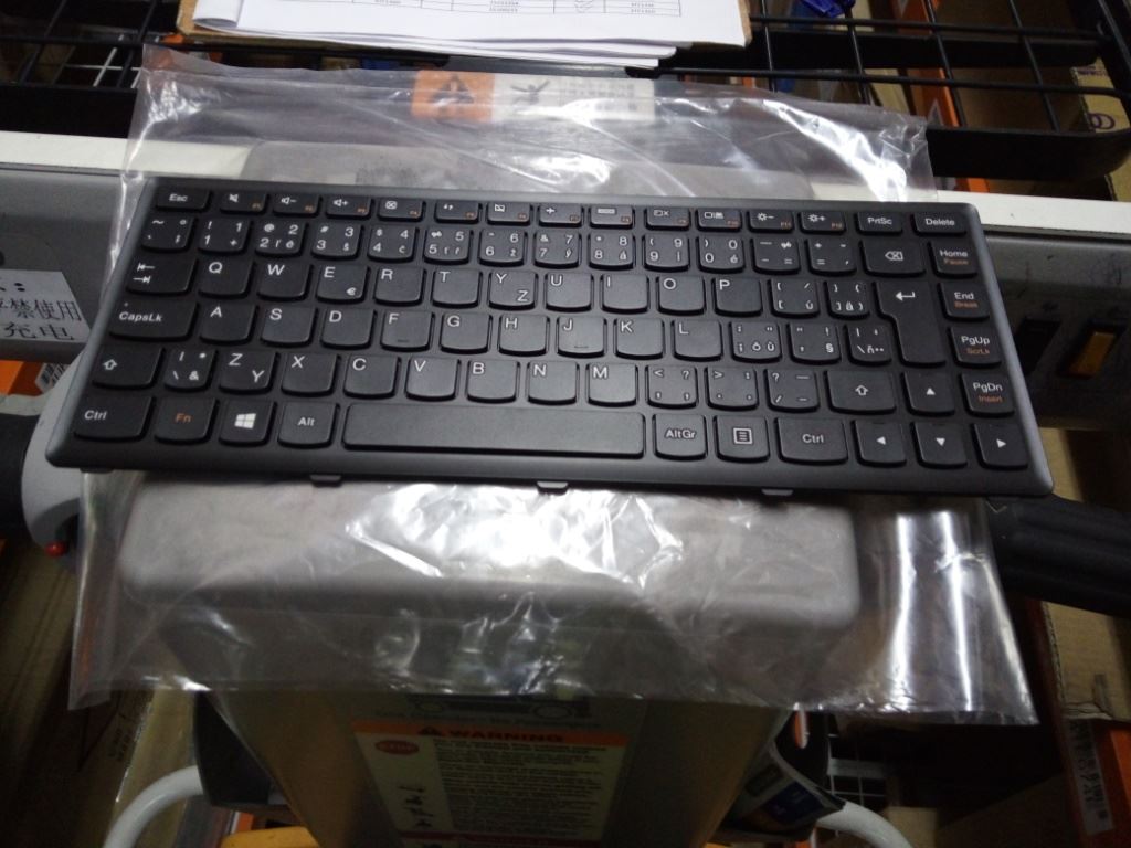 Genuine Lenovo S40-70 Keyboard Czech Black 25208622 25208742 25208682