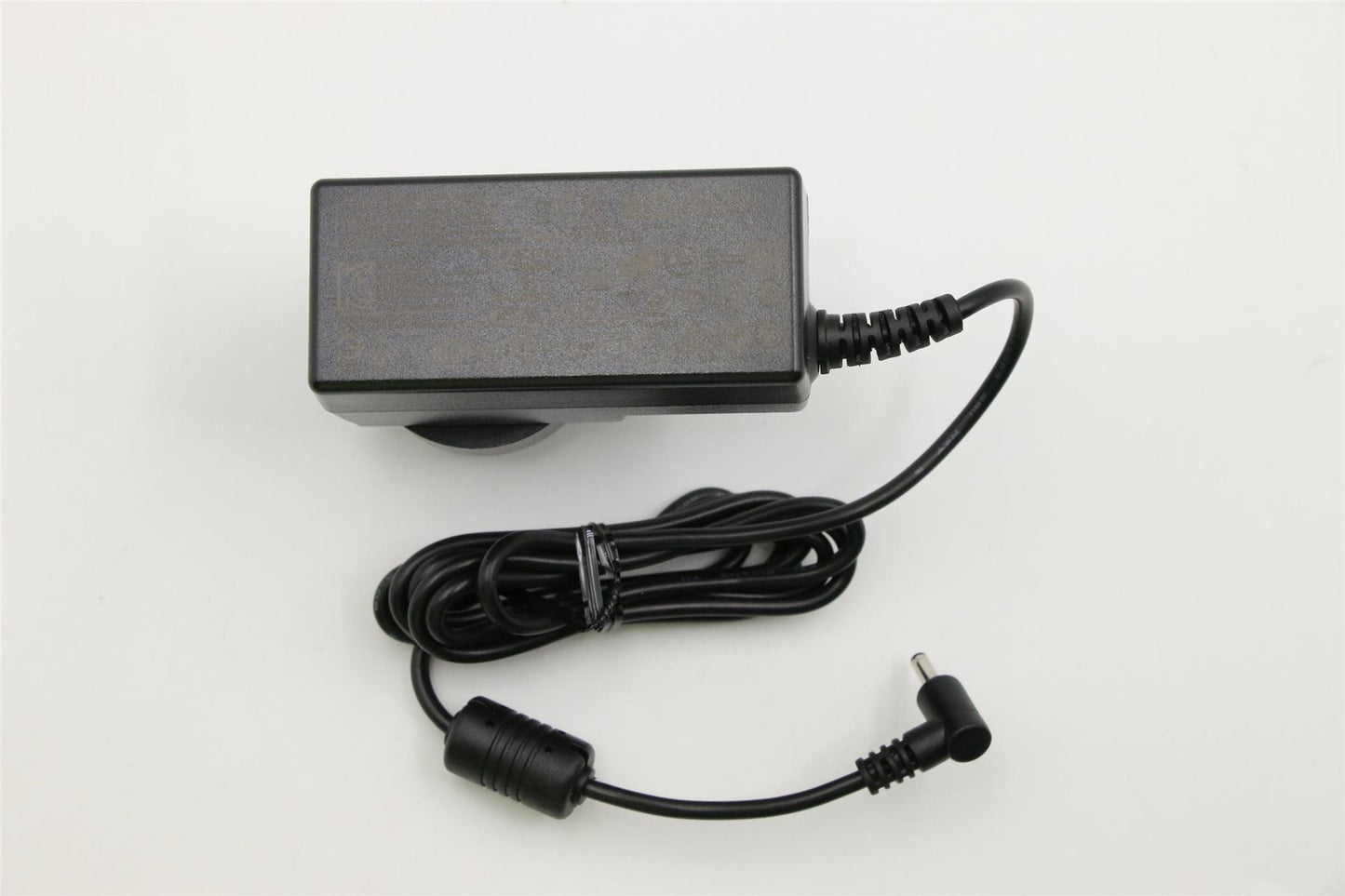 Lenovo ADAPTER 20W 2P BK IND B 80XF 5A10N38122