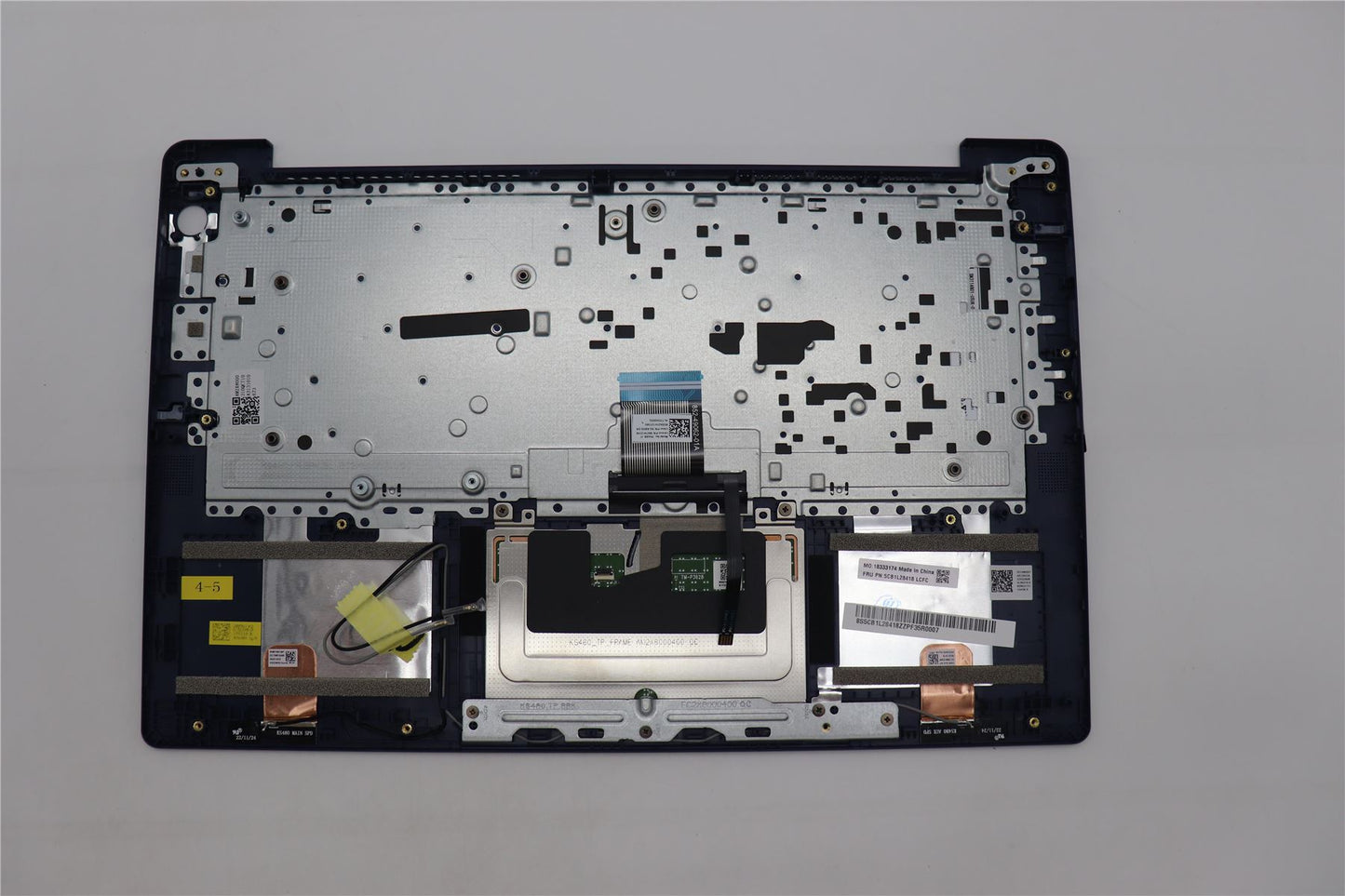Lenovo Upper Case ASM_ITA L82XN FP AB BL 5CB1L28418