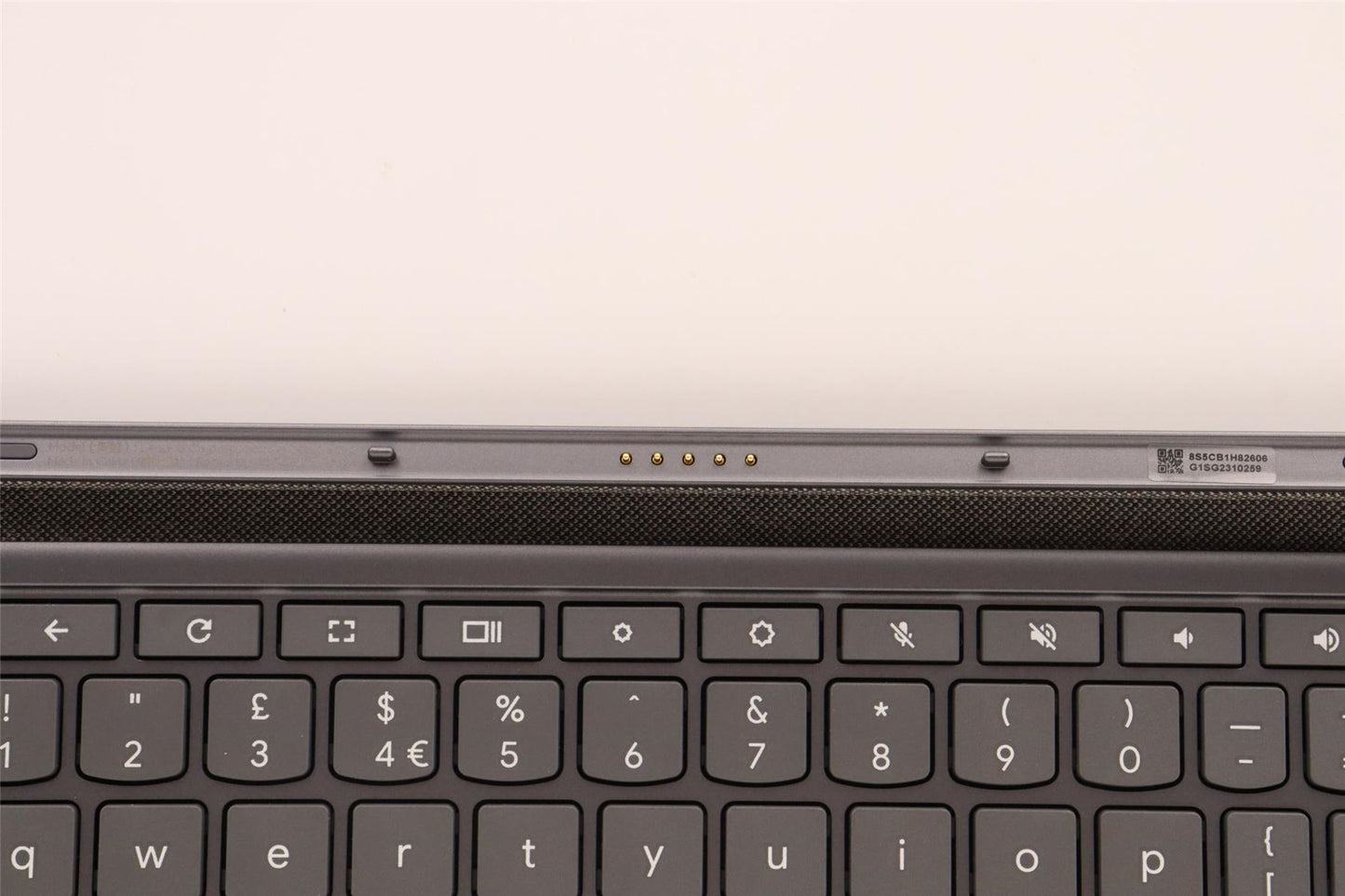 Lenovo Upper Case ASM_UKE H 82T6 UK STGY 5CB1H82606