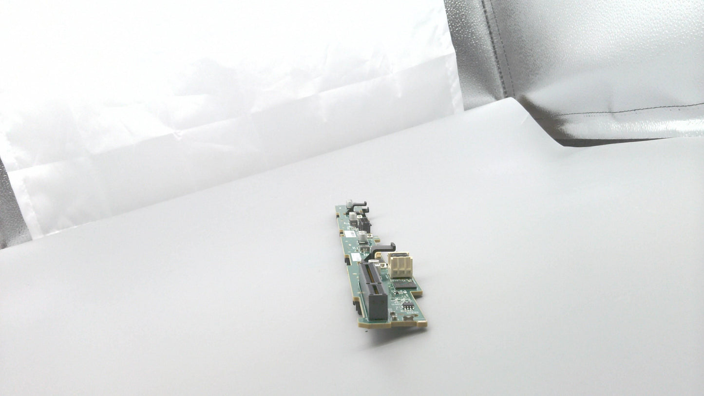 Lenovo ThinkSerBP_1u4x3.5_SAS_v1.0 SAS Board 00HV403
