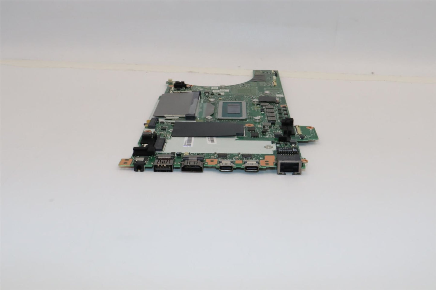 Lenovo 5B21J76577 i7-1270PvP16G211vPWINYdTyABEINT