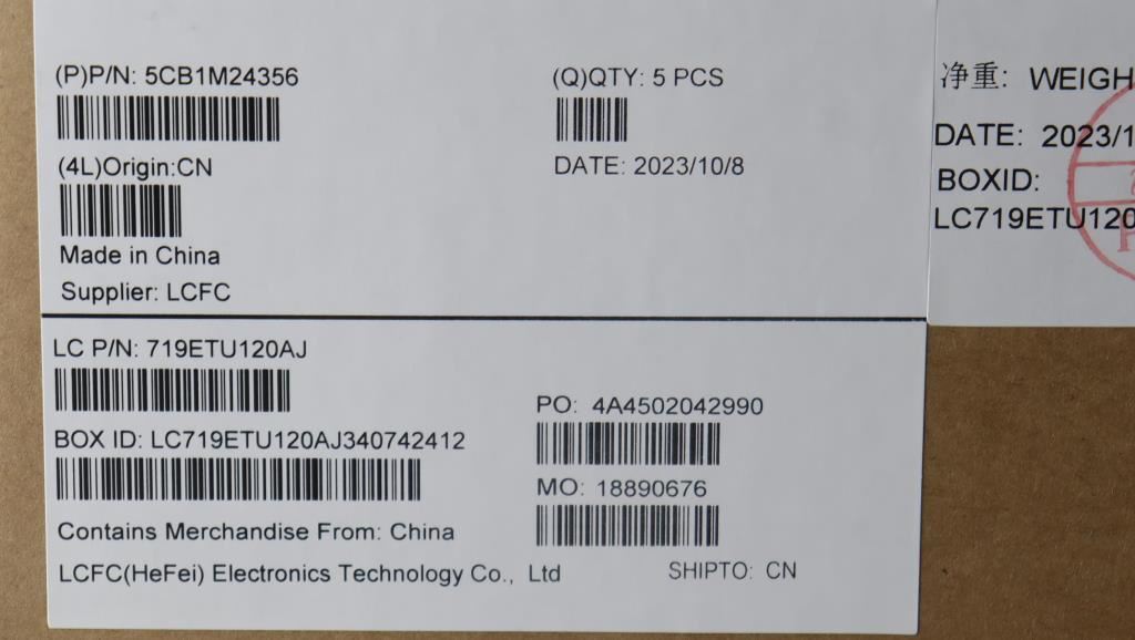 Lenovo IdeaPad 3 15IAH8 Palmrest Cover Touchpad Keyboard Switzerland 5CB1M24356