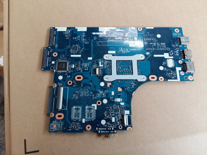 Lenovo 90004203 ZIUS6 MB W8P 15W I3-4005 UMA