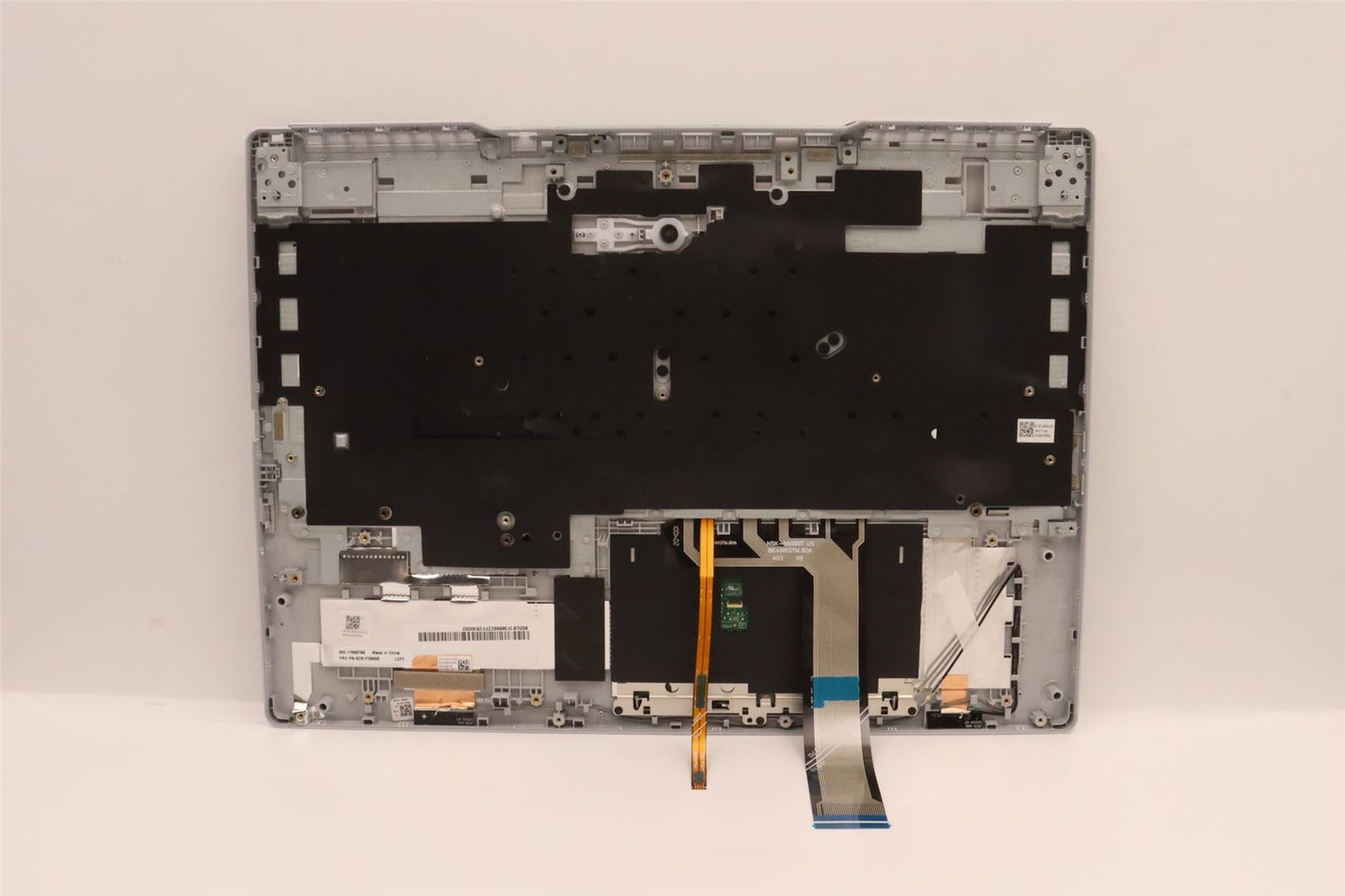Lenovo Upper Case ASM_EURO ENG L82RB CLGY 5CB1F38668