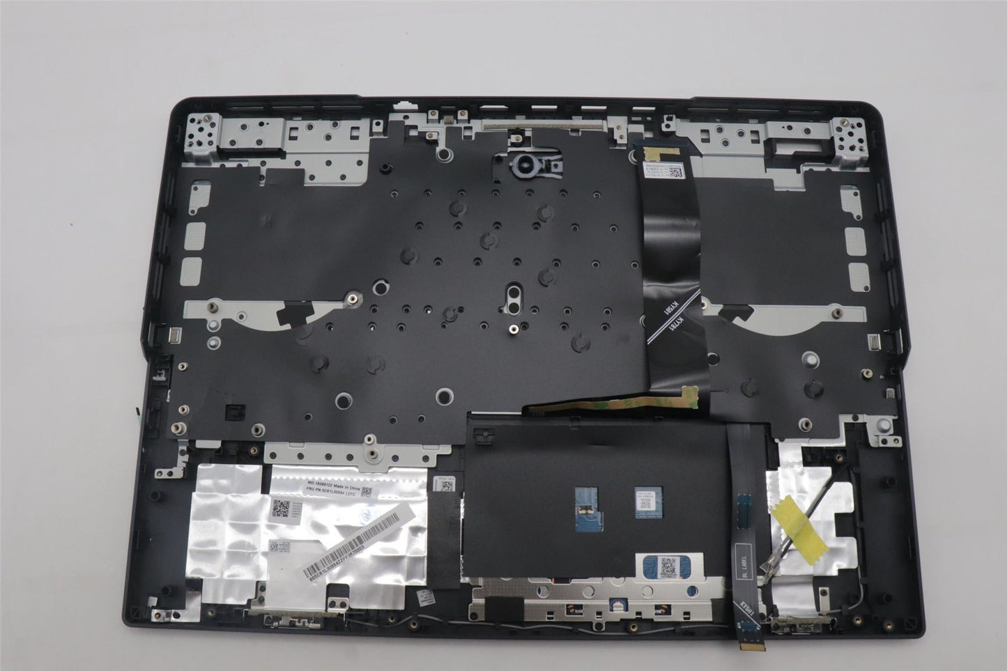 Lenovo Legion 5 16IRX8 Palmrest Cover Touchpad Keyboard Ukrainian 5CB1L30884