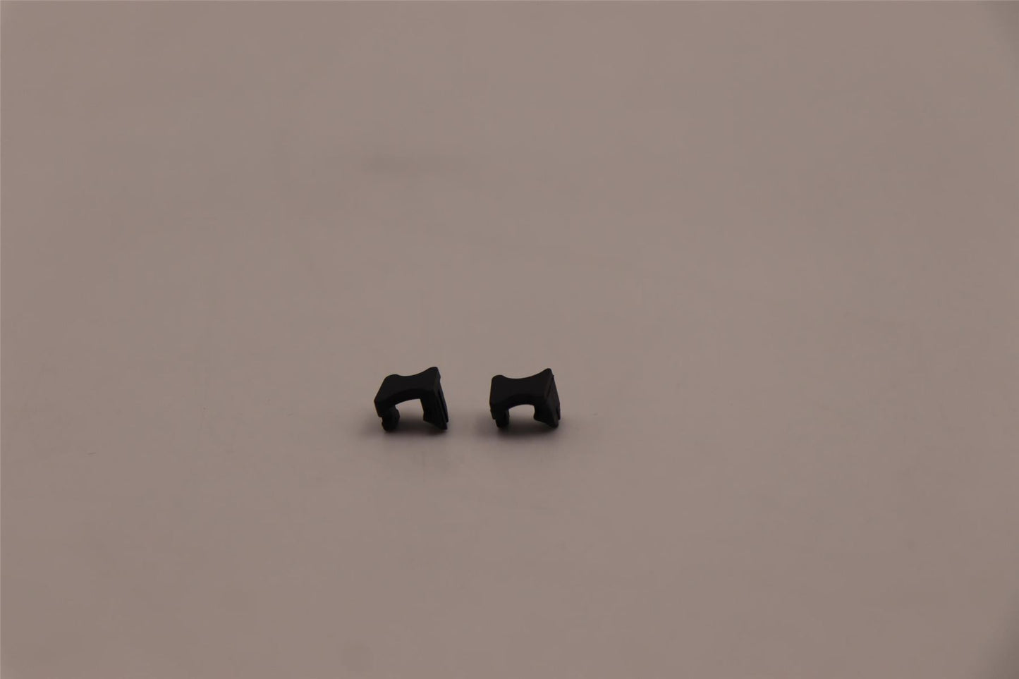 Lenovo 5R60S37191 RUBBER Rubber hinge L 82QG