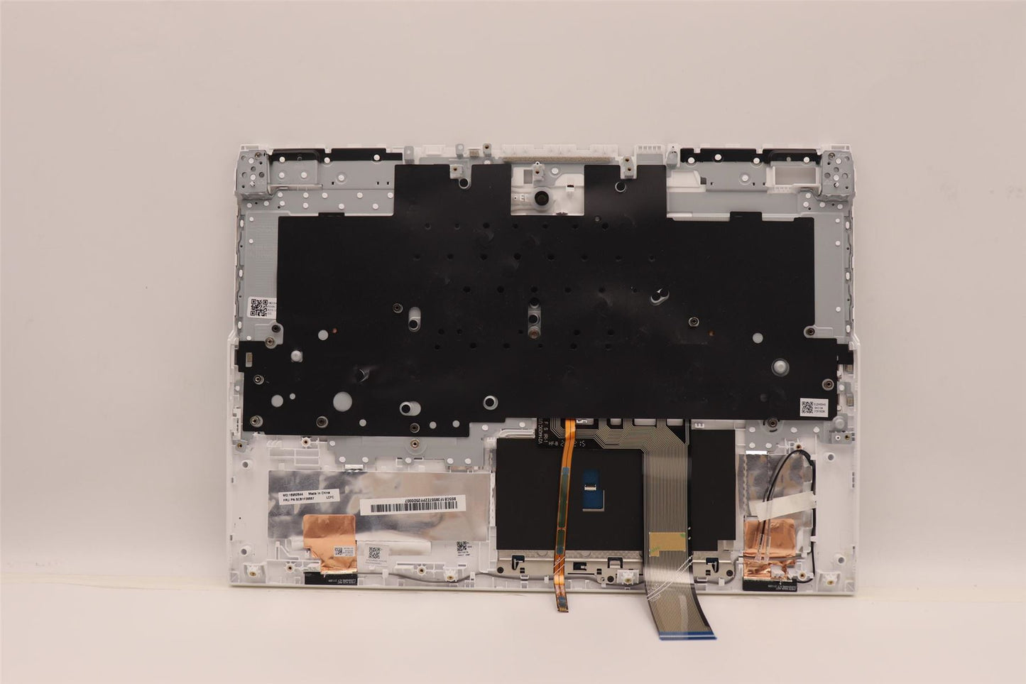 Lenovo Legion 5 16IAH7H Palmrest Cover Touchpad Keyboard US Europe 5CB1F38557