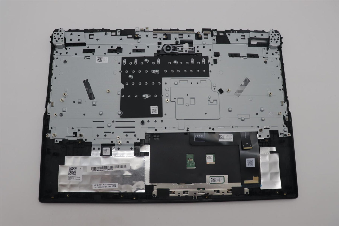 Lenovo Upper Case ASM_RUS L 83DERGB 5CB1M64906