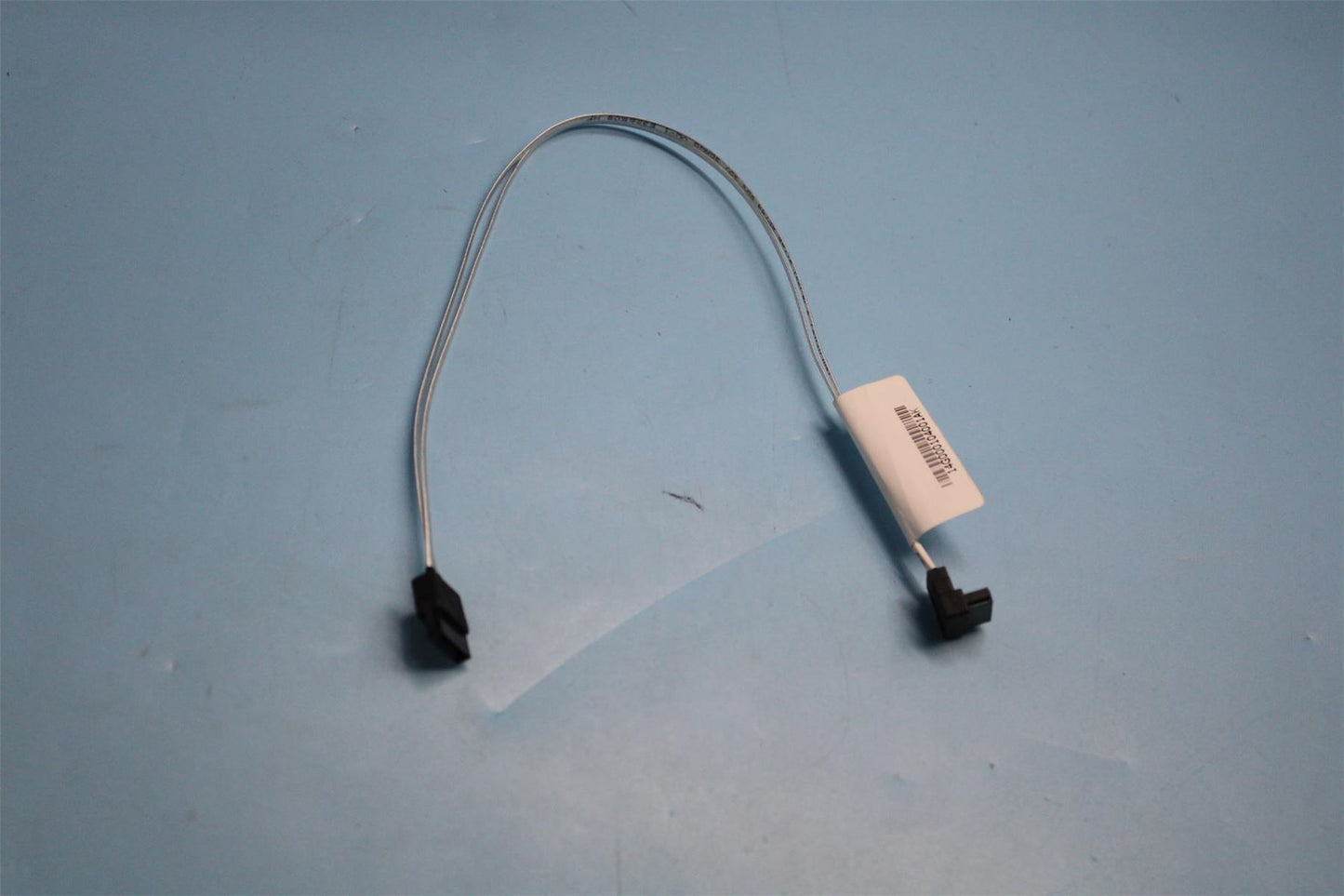 Lenovo R/A SATA Cable (320mm) 00HV764