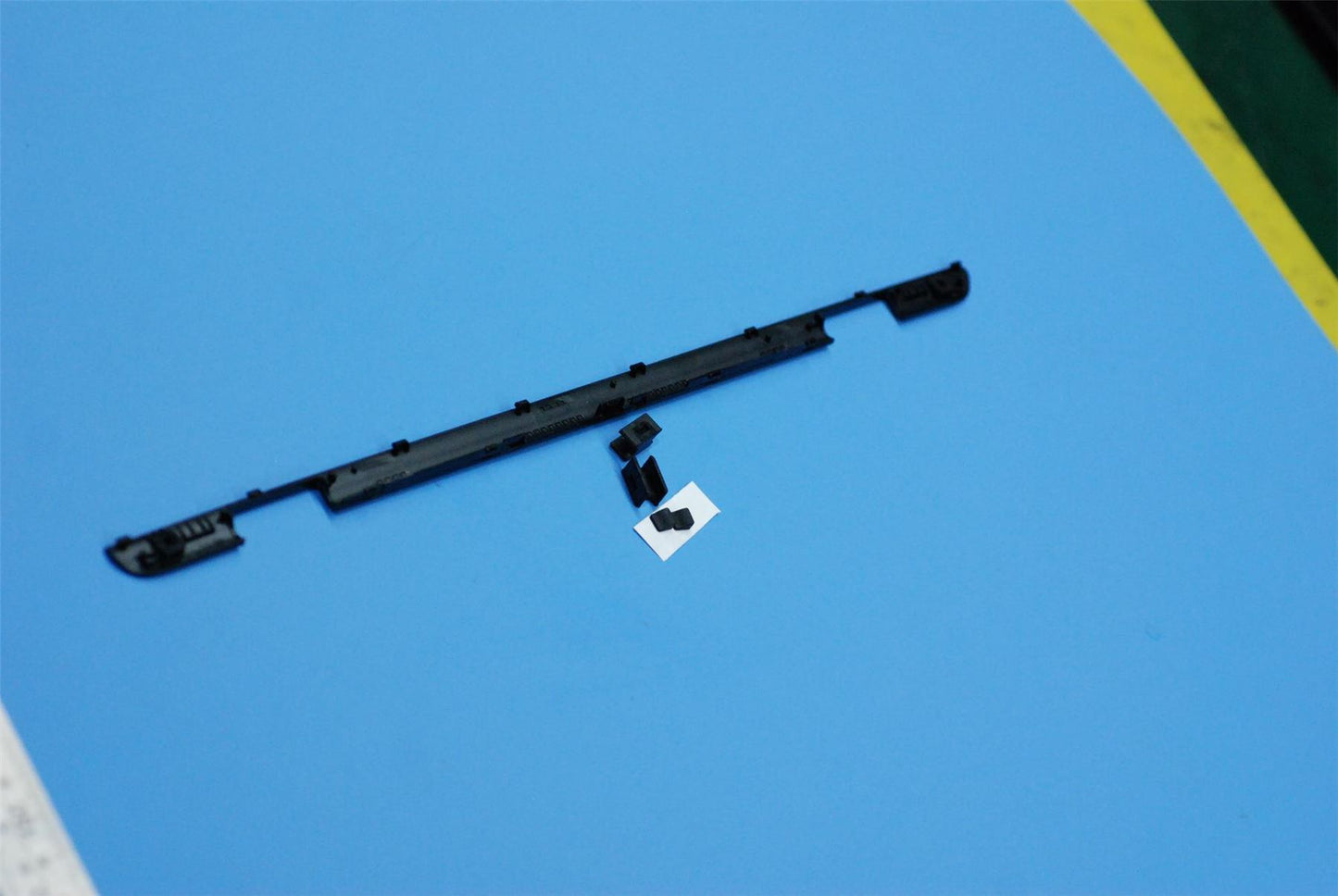 Lenovo N23 B cover Bezel Assy&*3202-01884 CS 5MO8C07632
