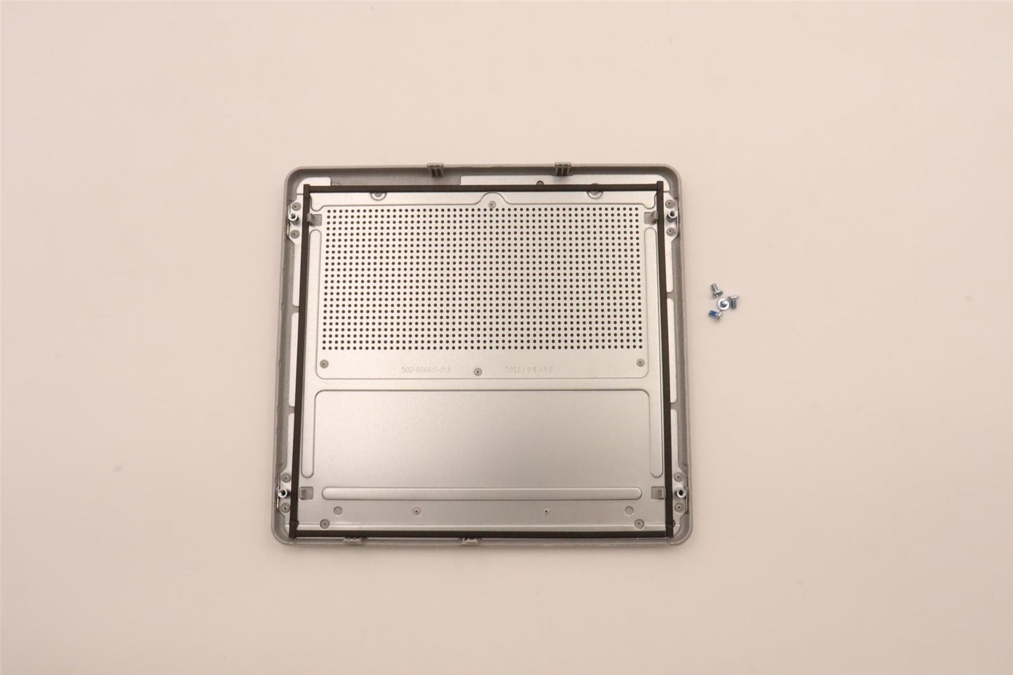 Lenovo MECH_ASM Base cvr AssyMini5 EC chg,AVC 5M11H28414
