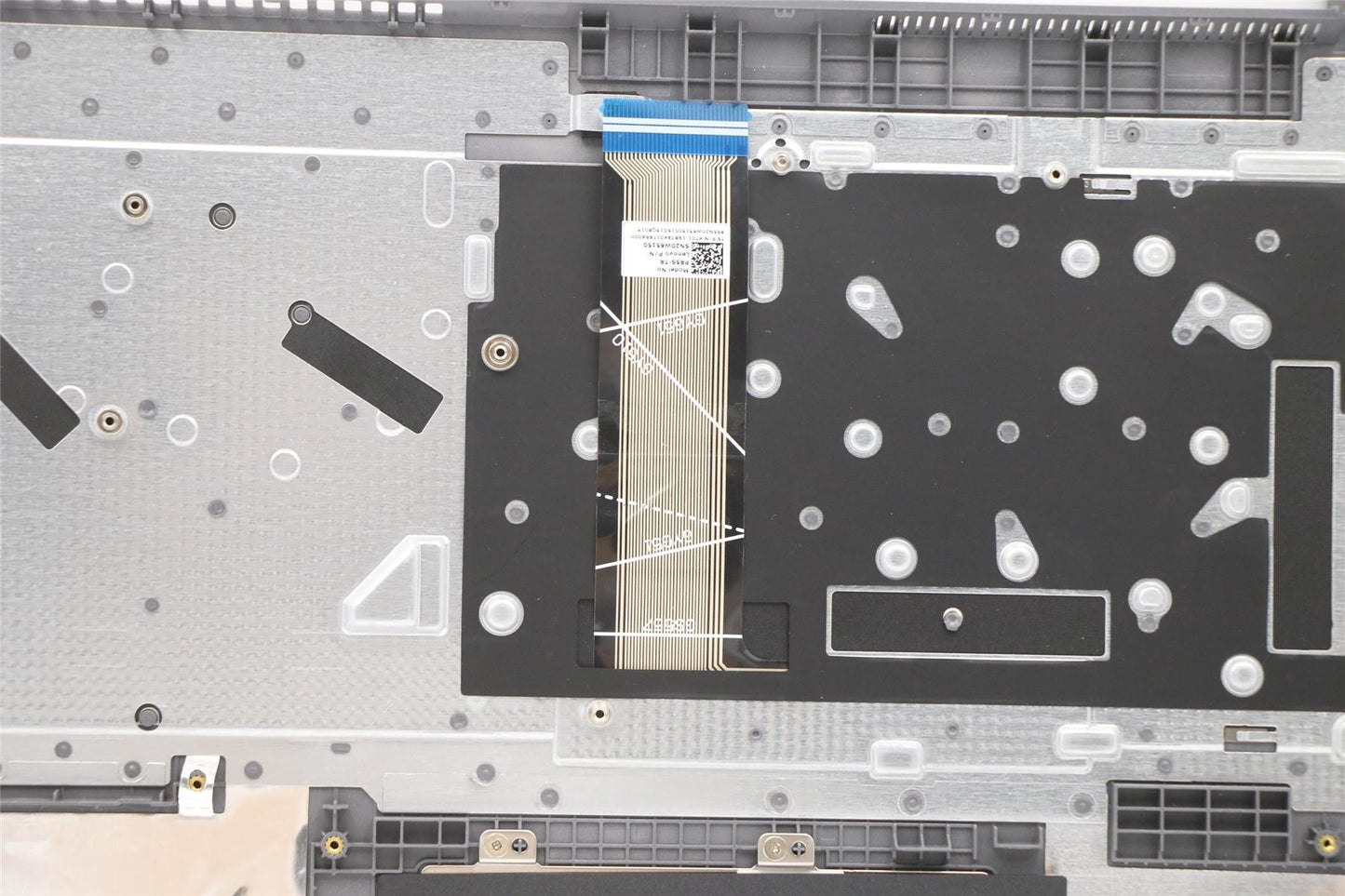 Lenovo Upper Case ASM_TUR L82H9 FP A/GDIS 5CB1B96602