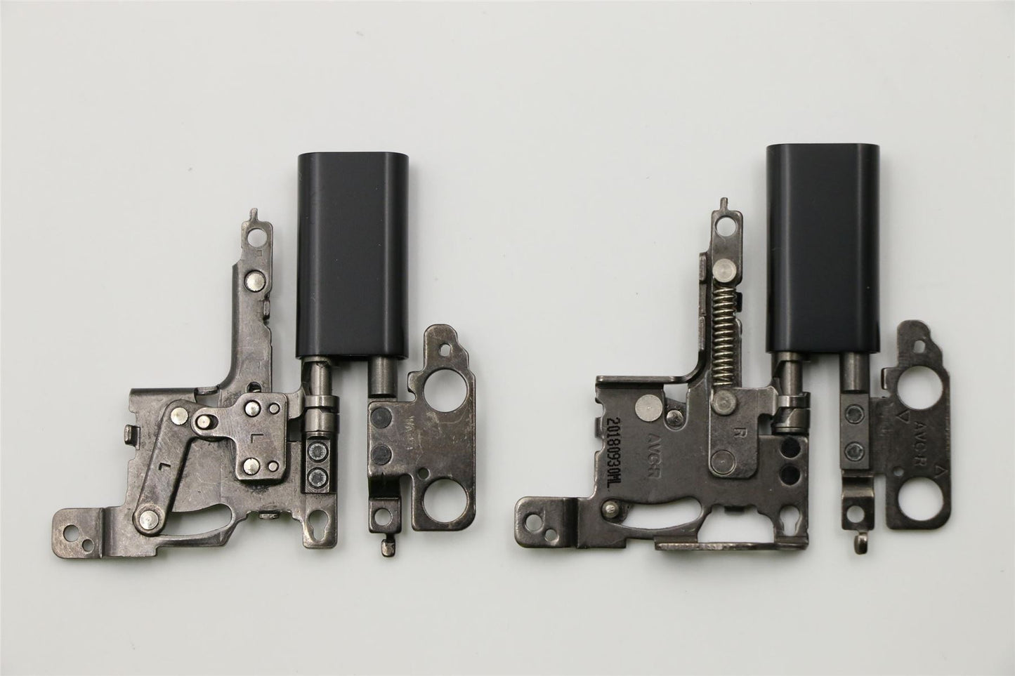 Lenovo Hinge,L/R,Black,AVC 01AY973