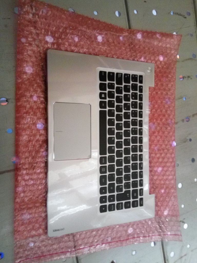 Lenovo LZ9 Upper Case Sliver W/KB-SPA Spanish Keyboard 90203231