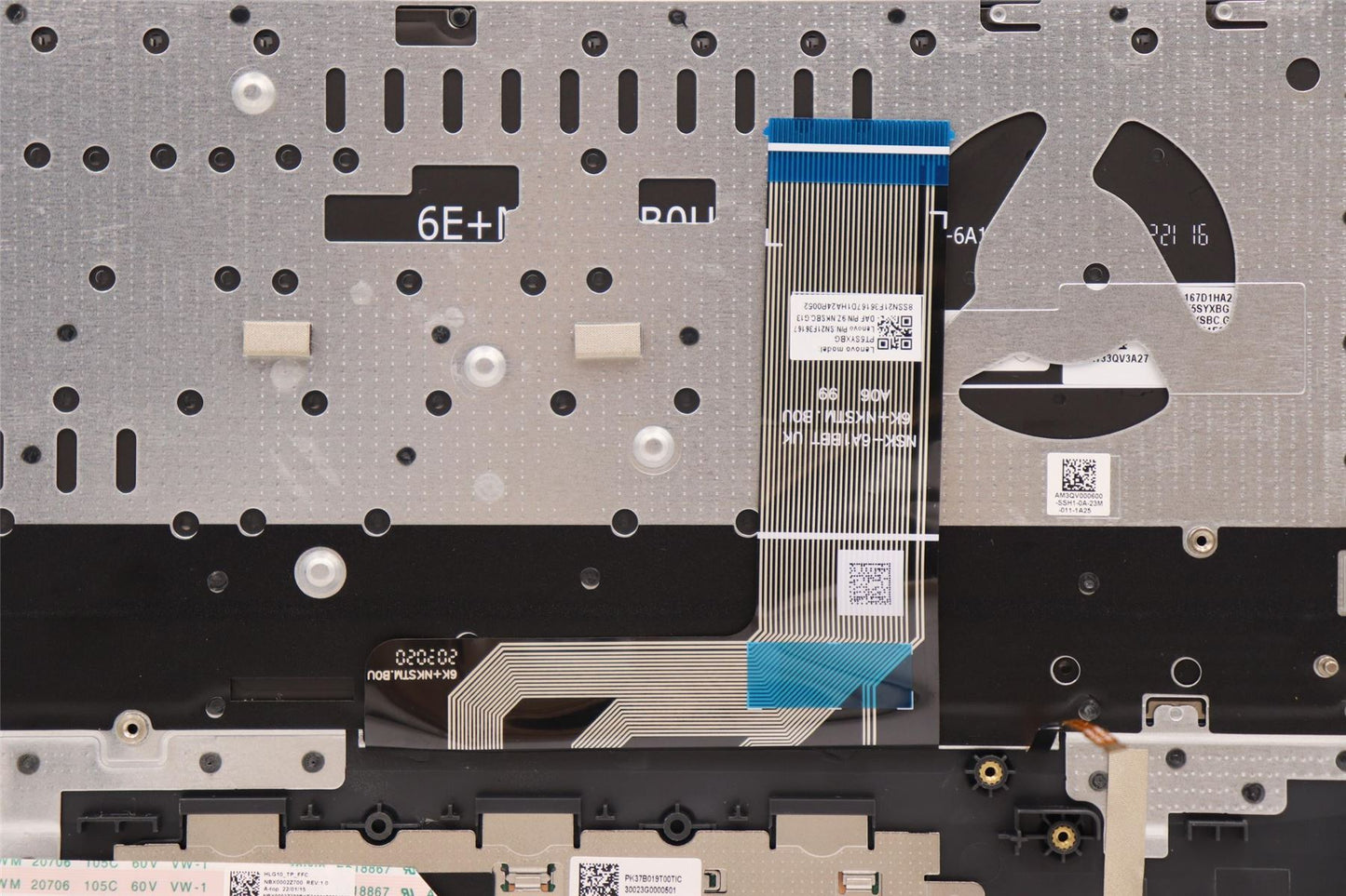 Lenovo COVER Upper Case ASM_CZE/SLK C 82S9 BLA 5CB1H30556