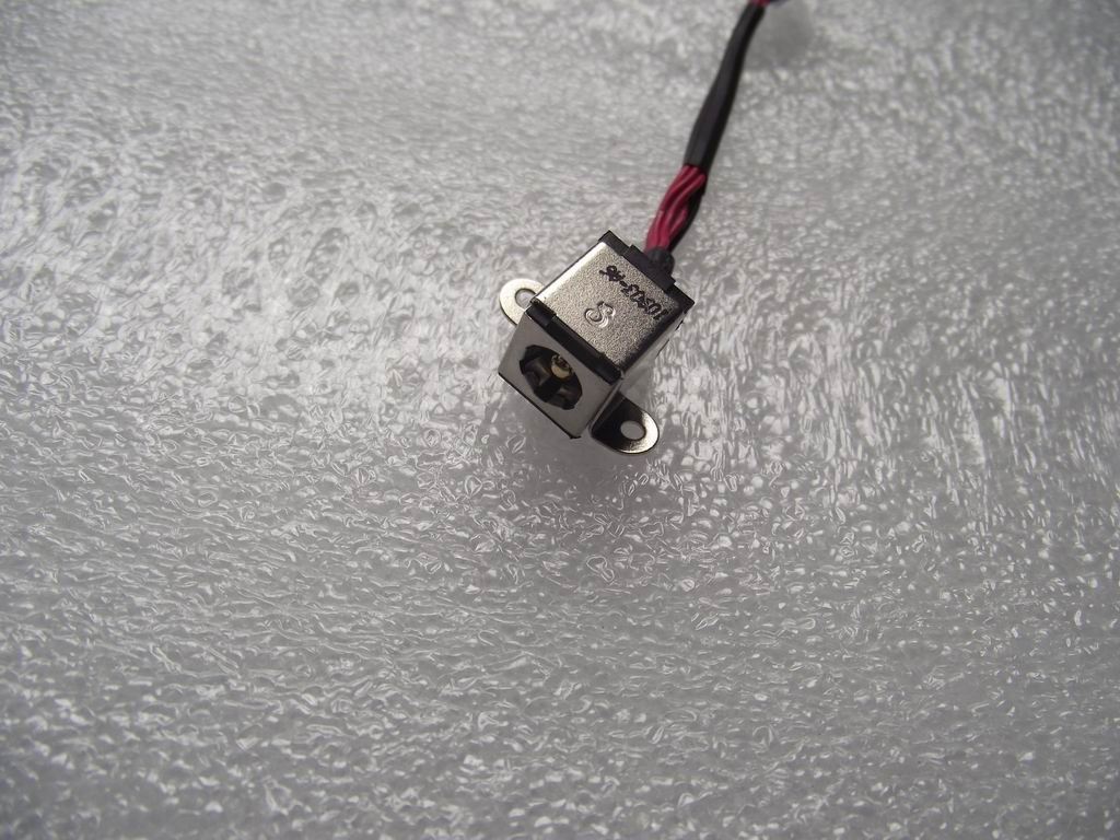 Lenovo C225 Power Connector W/CABLE Cable 31051773