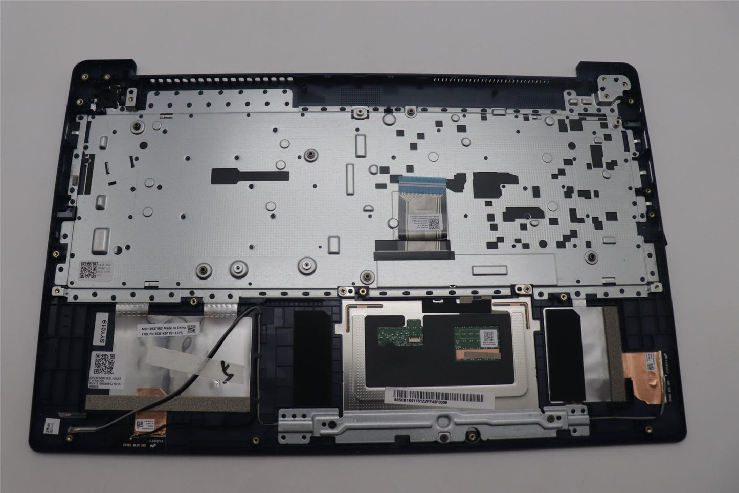 Lenovo IdeaPad 3 15IAN8 Palmrest Cover Touchpad Keyboard French 5CB1K91151