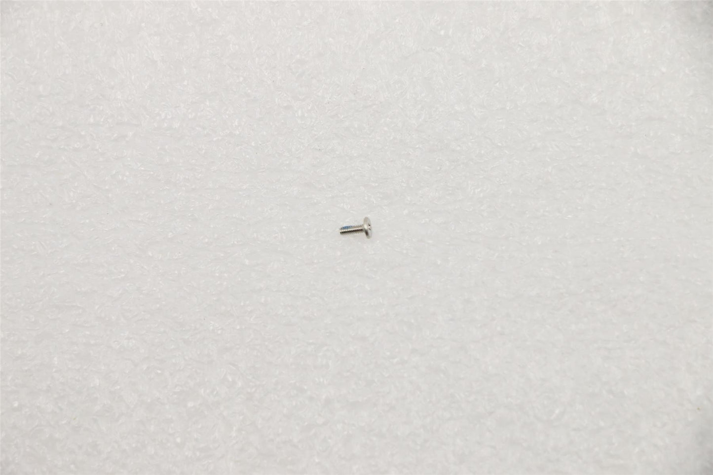Lenovo 5S10S35236 SCREW SCREW L 82FX M1.2*L3.4*O.D3.0T0.5