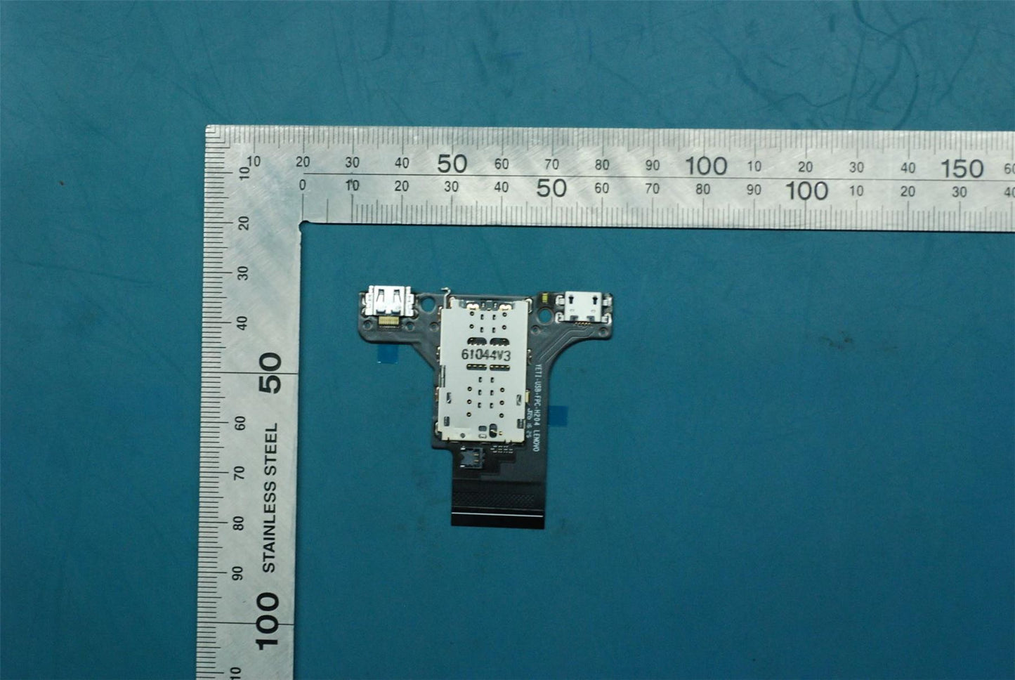 Lenovo Yoga Yoga Book USB-A Board SF78C04306