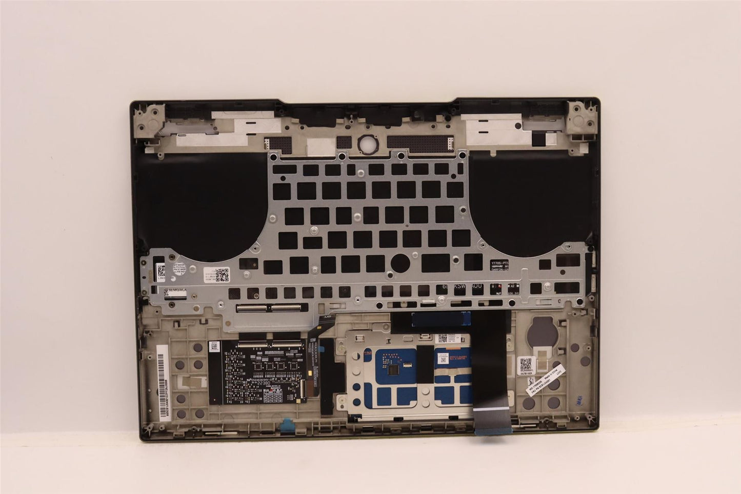 Lenovo Upper Case ASM_FRA L82TF RGBSG 5CB1J04321