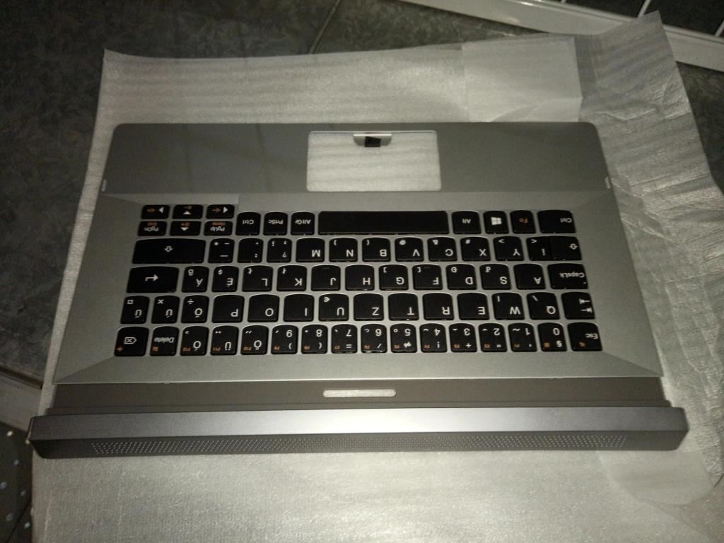 Lenovo LTM11 Upper Case W/HUN-KB Hungarian Keyboard 90205288