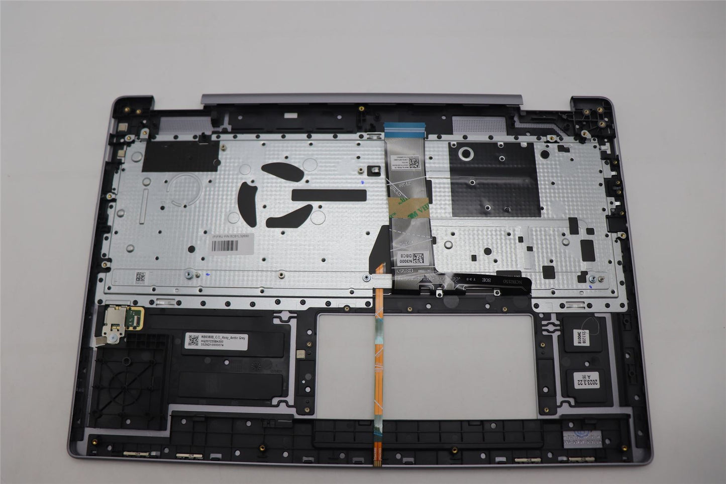 Lenovo Yoga 7 16IRL8 Keyboard Palmrest Top Cover French Arctic Grey 5CB1L32690