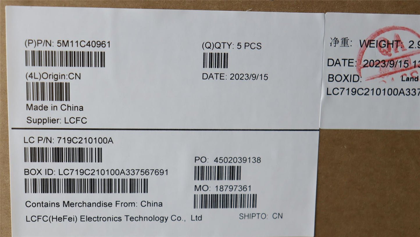 Lenovo IdeaPad 320S 15IKB Keyboard Palmrest Top Cover US Silver 5CB0N77774