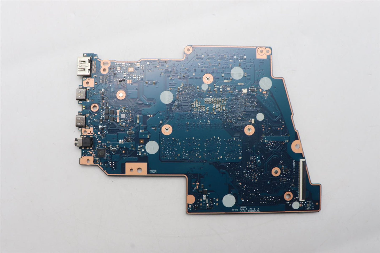 Lenovo H83DU CORE5_120U_UMA16G_L_NOKRM 5B21N59702