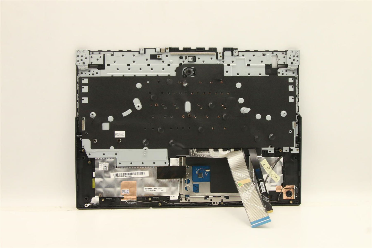 Lenovo Upper Case ASM_SPA L82JK BU RGB 5CB1D10923