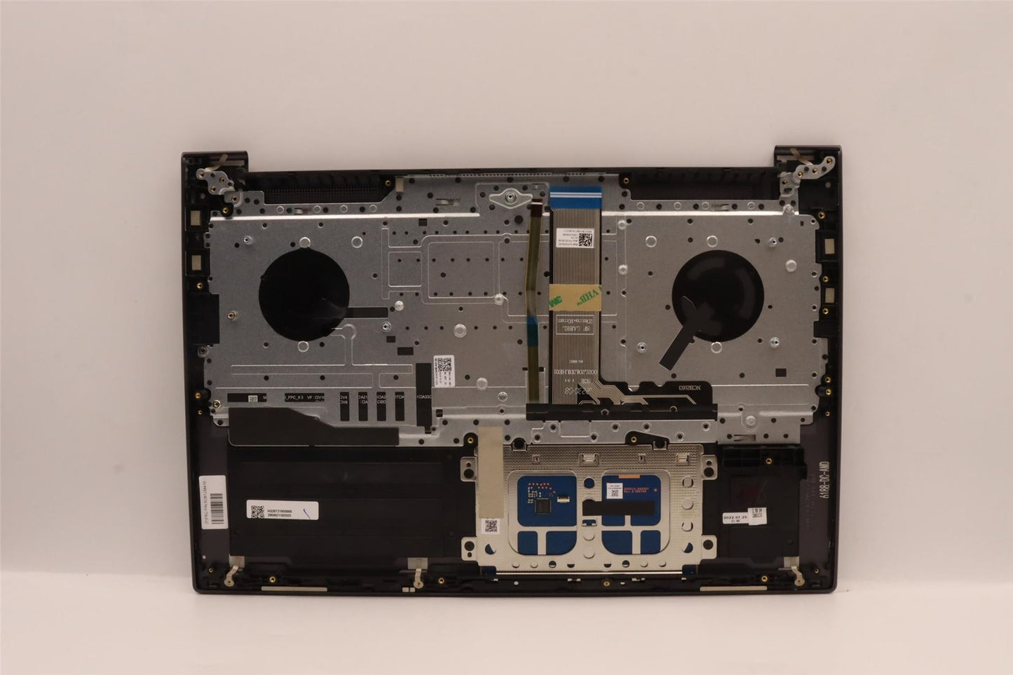 Lenovo Upper Case ASM_HBW H 82UW D VGA 5CB1J38410