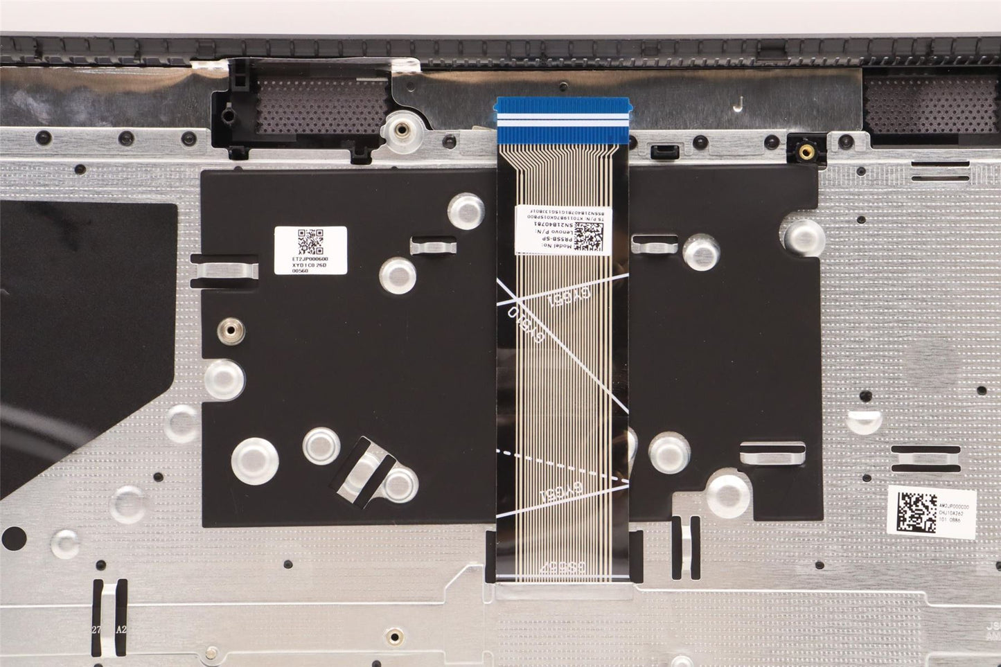 Lenovo COVER Upper Case ASM_SPAL82SFFP_SG_BL_ML 5CB1J01164
