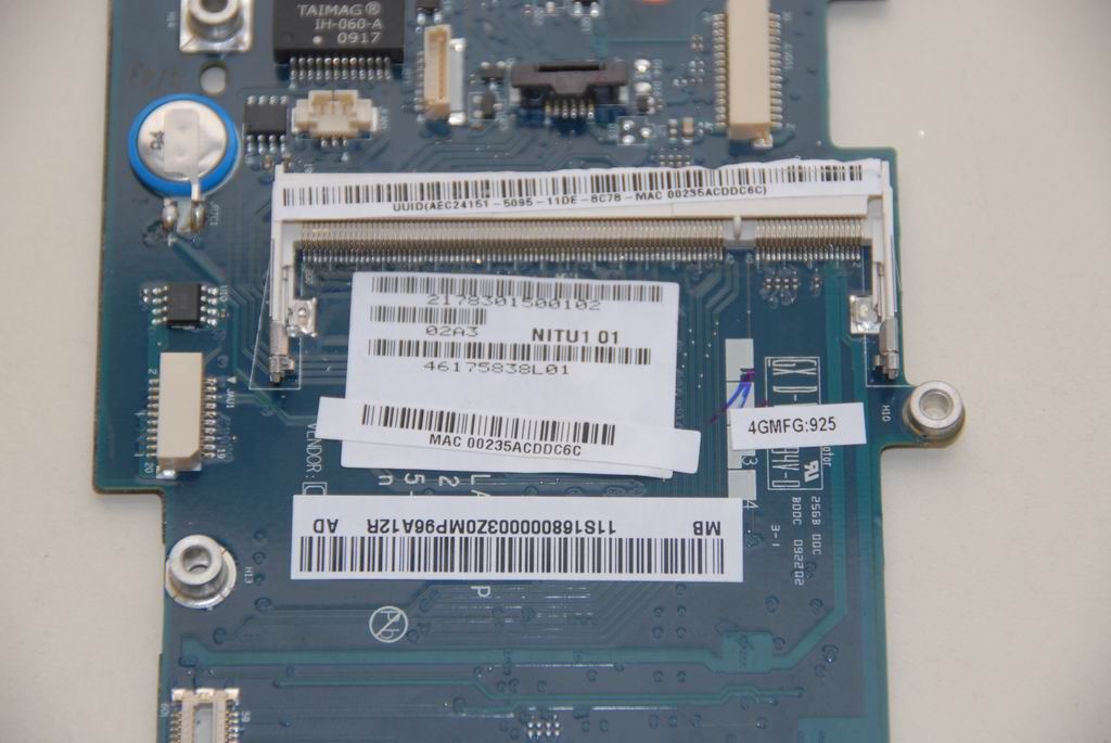 Lenovo NITU1 IO-1 BOARD-UMA Board 31039212
