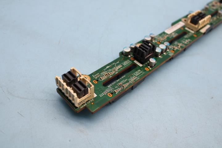 Lenovo Basic Backplane(12G) MLK HDD Backplane x8 Board 00HV583