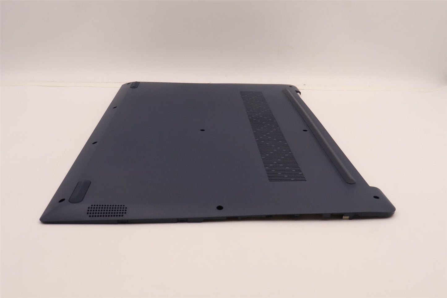 Lenovo Lower Case L 82RL WO_HDD_A/B_U 5CB1H80633