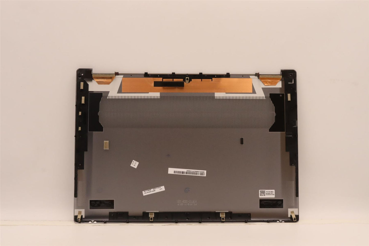 Lenovo Lower Case L 82UF AG DIS 5CB1J03899