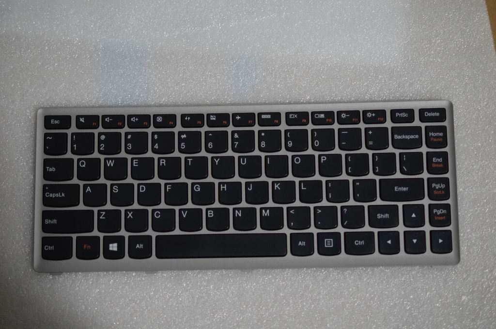 Lenovo CCYT3F1US84KeyBlkKSlvFKBD(win8) Keyboard 25205849