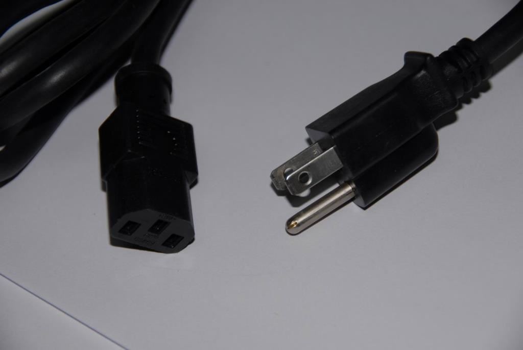 Lenovo GS BLK1.8m UL power cord(R) Cable 31033217