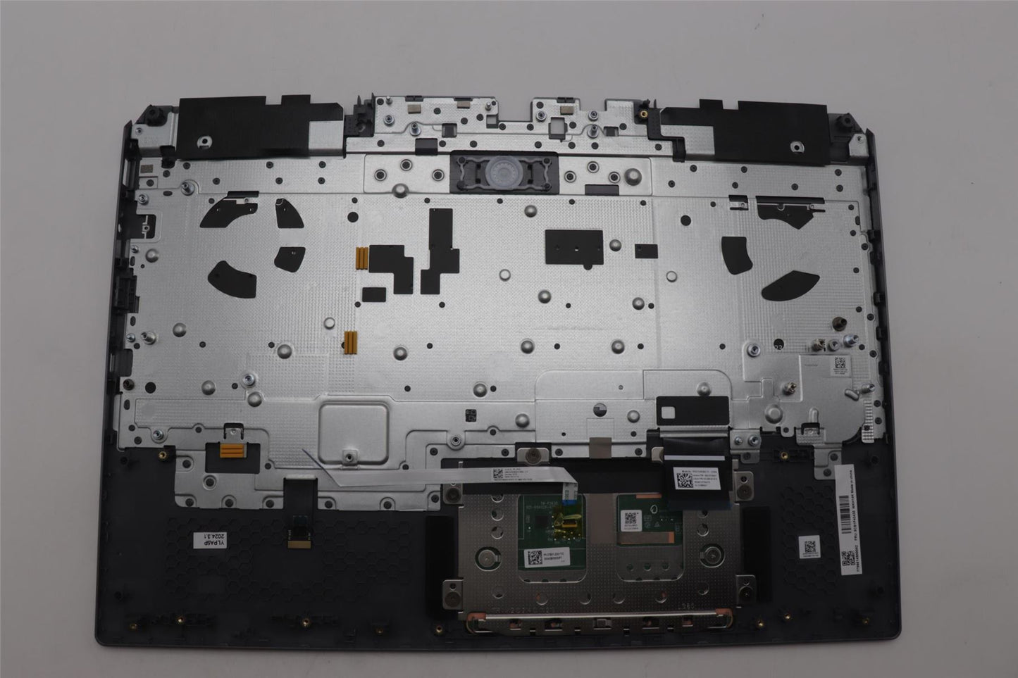 Lenovo Upper Case ASM_FRA/ENG C 83DX RGB 5CB1P43430