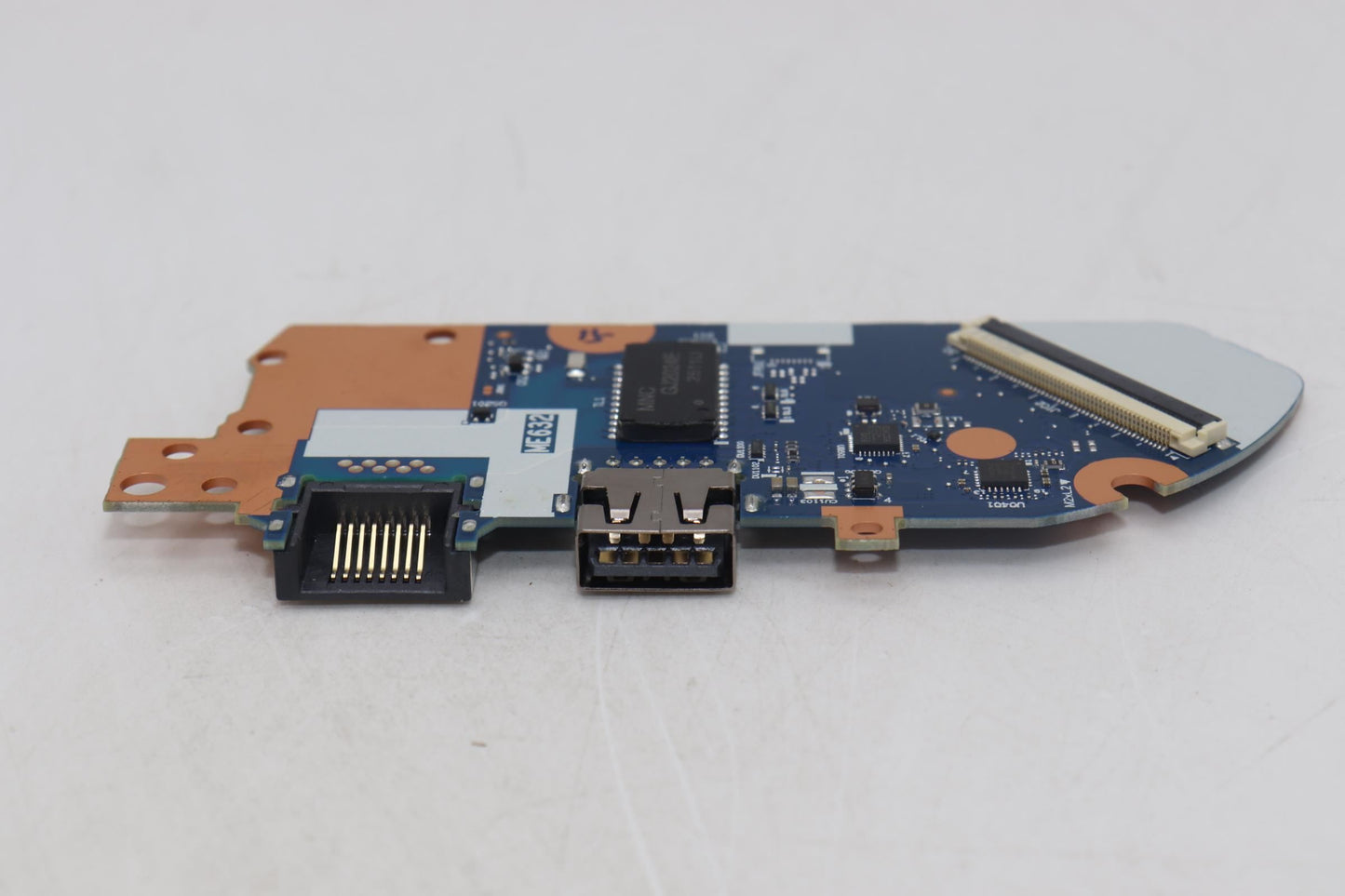 Lenovo CARDPOP PCBA IO/B NSG722 ME632 NFP I/O Board 5C51R91743