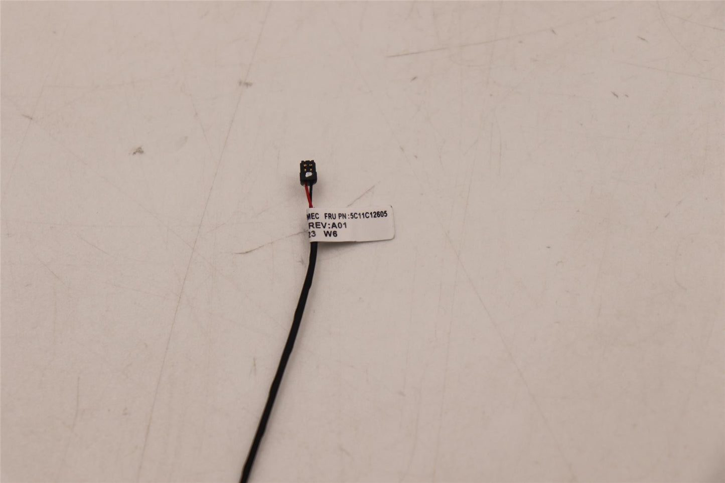 Lenovo FRU CABLE Pen Charge BD cable 5C11C12605