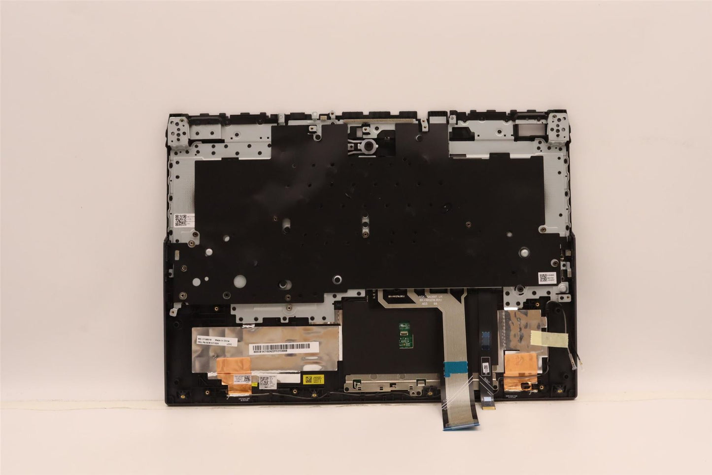 Lenovo 5 16ARH7H Palmrest Cover Touchpad Keyboard Switzerland Backlit 5CB1H71024