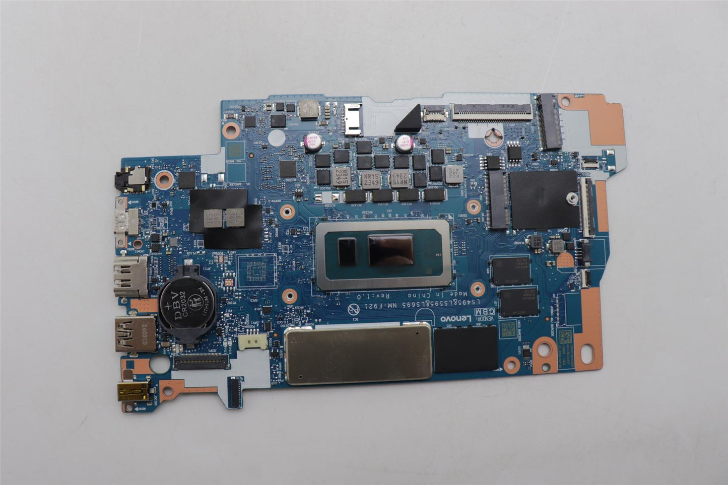 Lenovo MBL83E7 CORE7_16G_NOUFS_WIN RM 5B21N62499