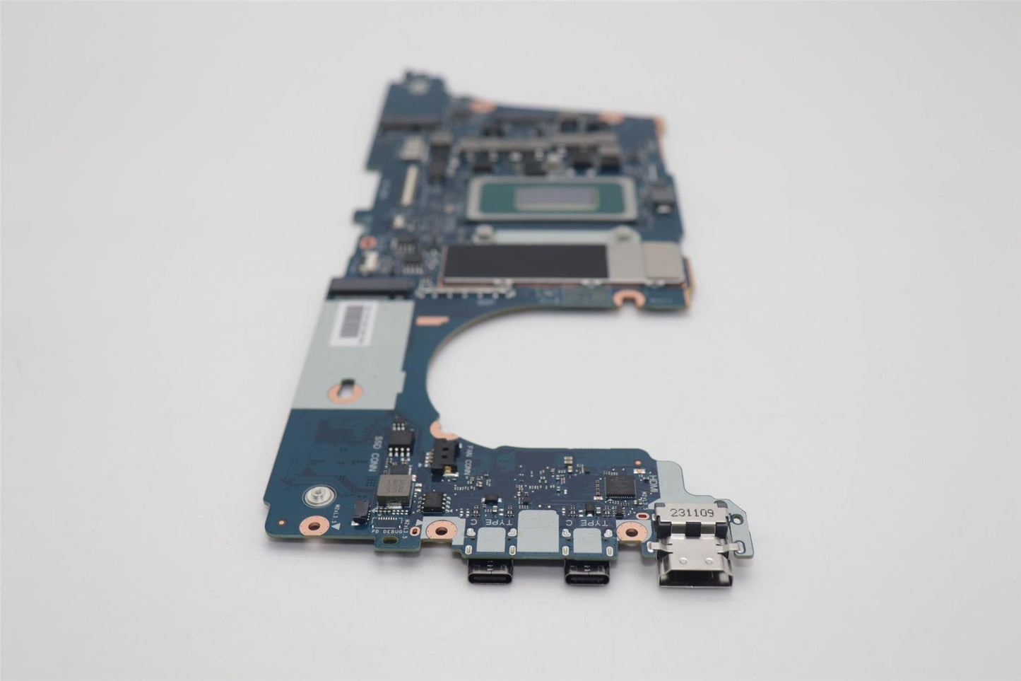 Lenovo H 83CV ULT7 155H UMA 32G NOKRM 5B21M01992
