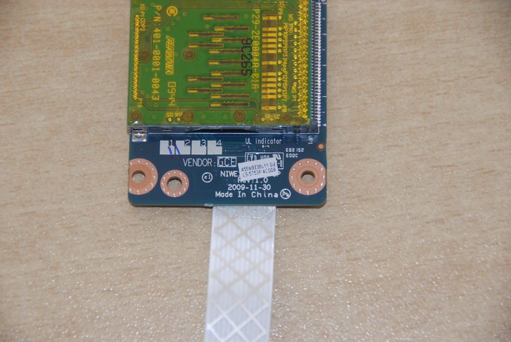 Lenovo NIWE1 READER-14 Card Reader Board 11011874