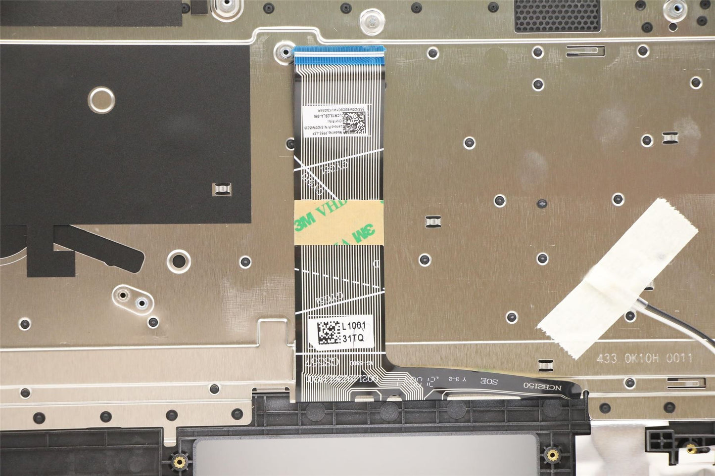 Lenovo Upper Case ASM_LA SPA W 82HV PG 5CB1B96215